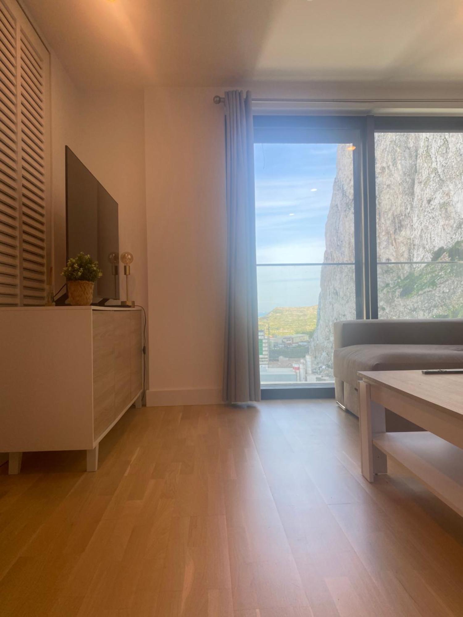 Cp Top Floor Luxury Studio With Spa And Pool Гибралтар Экстерьер фото